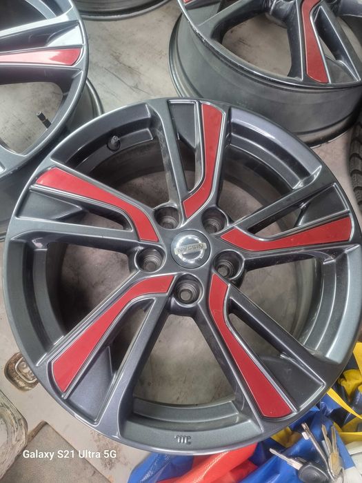 Оригинални джанти от NISSAN 7×18 et47 5 114.3