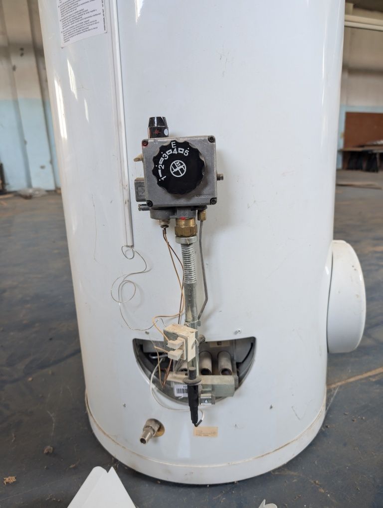 Газов Бойлер Vaillant 130л