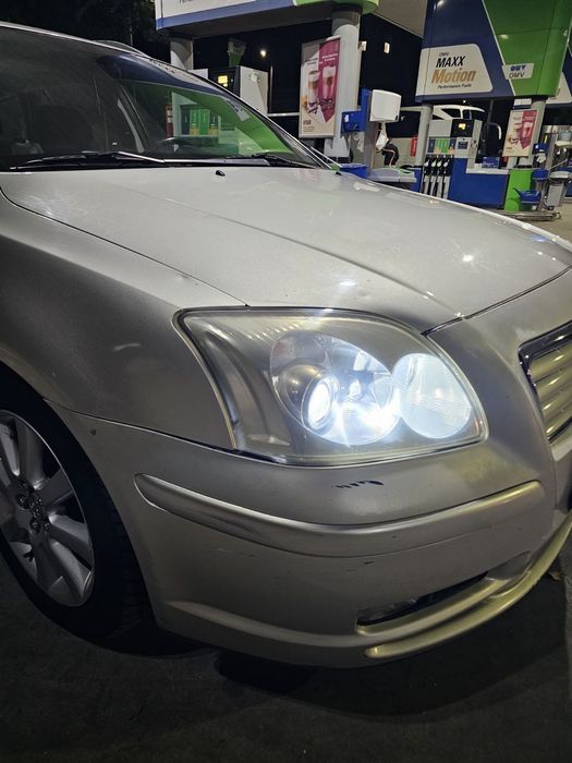 Toyota Avensis Комби