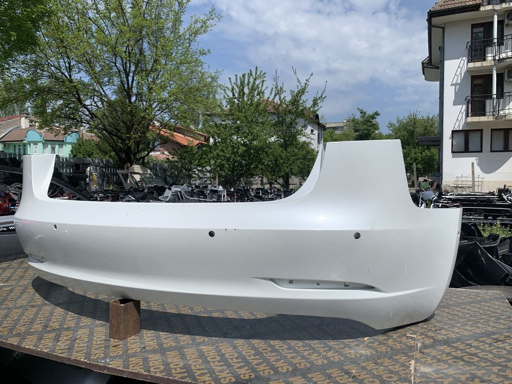 Броня Tesla Model 3