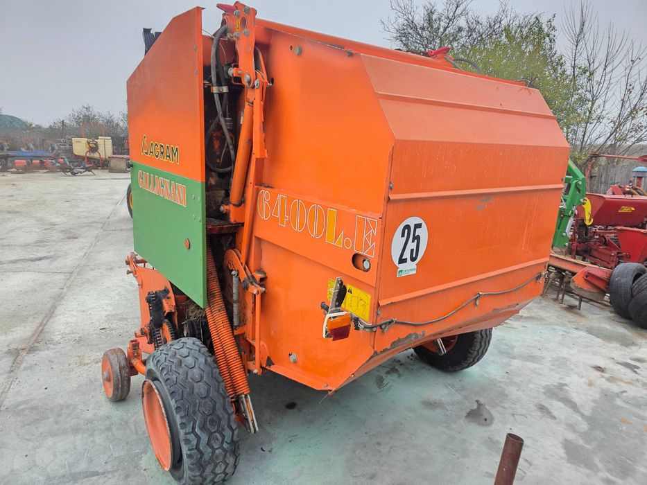 Presă  rotundă  de balotat Gallignani 6400LE