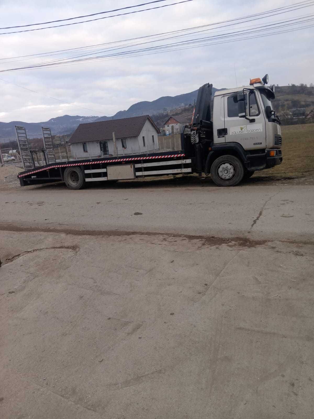 Camion cu platforma Daf