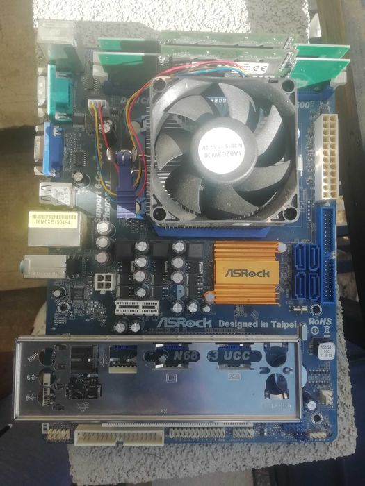Placa de baza Asrock N68-S3