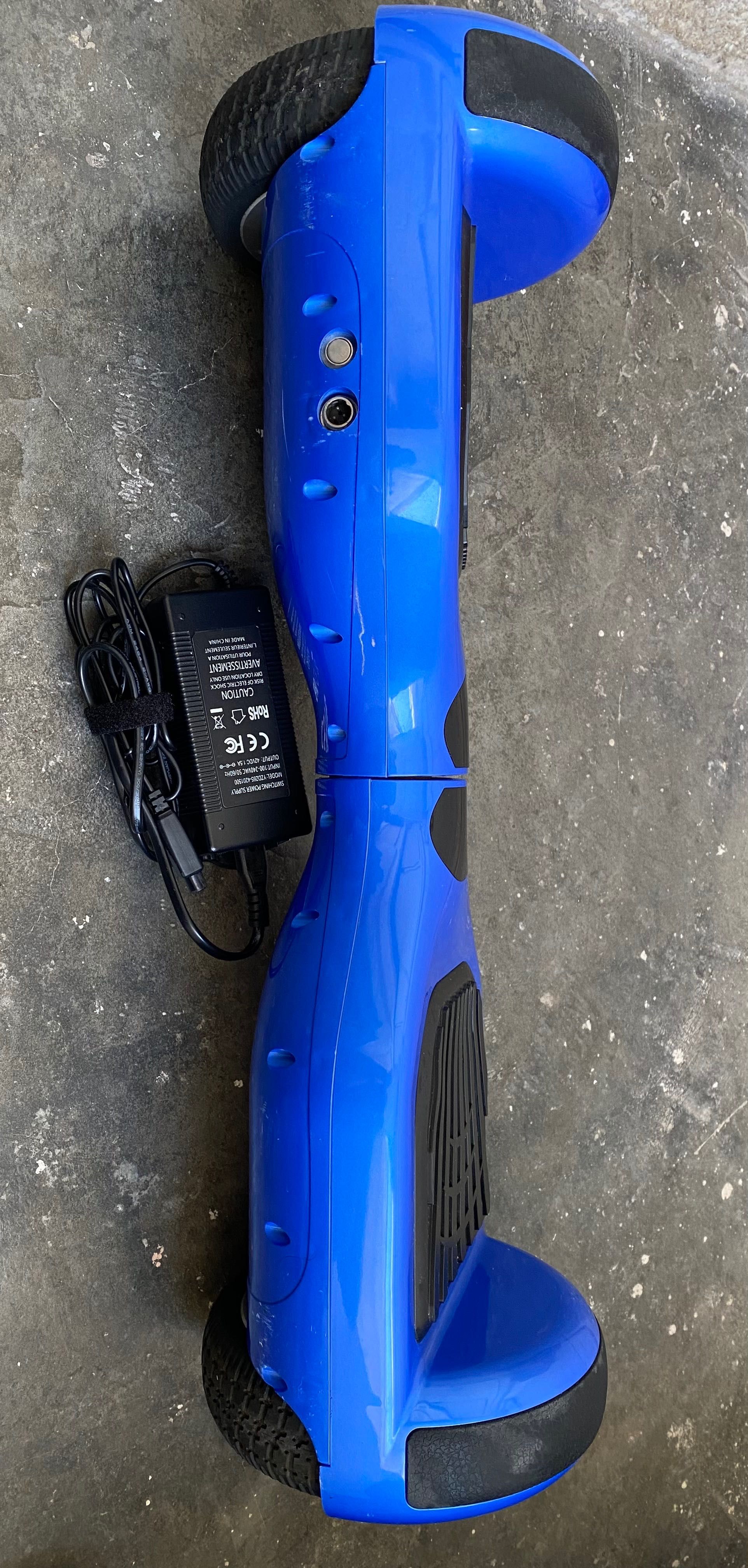 Hoverboard (scooter electric)