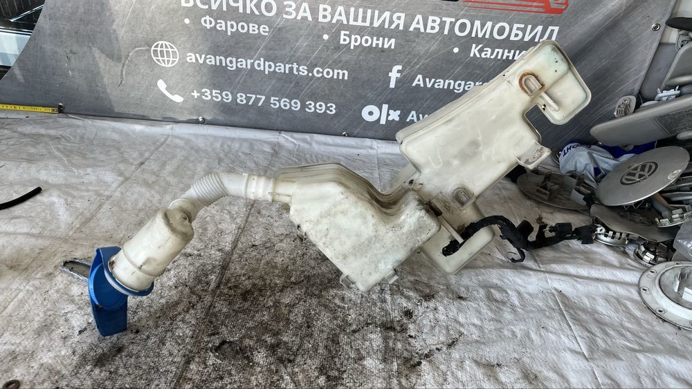 Volkswagen Touran казанче за чистачки