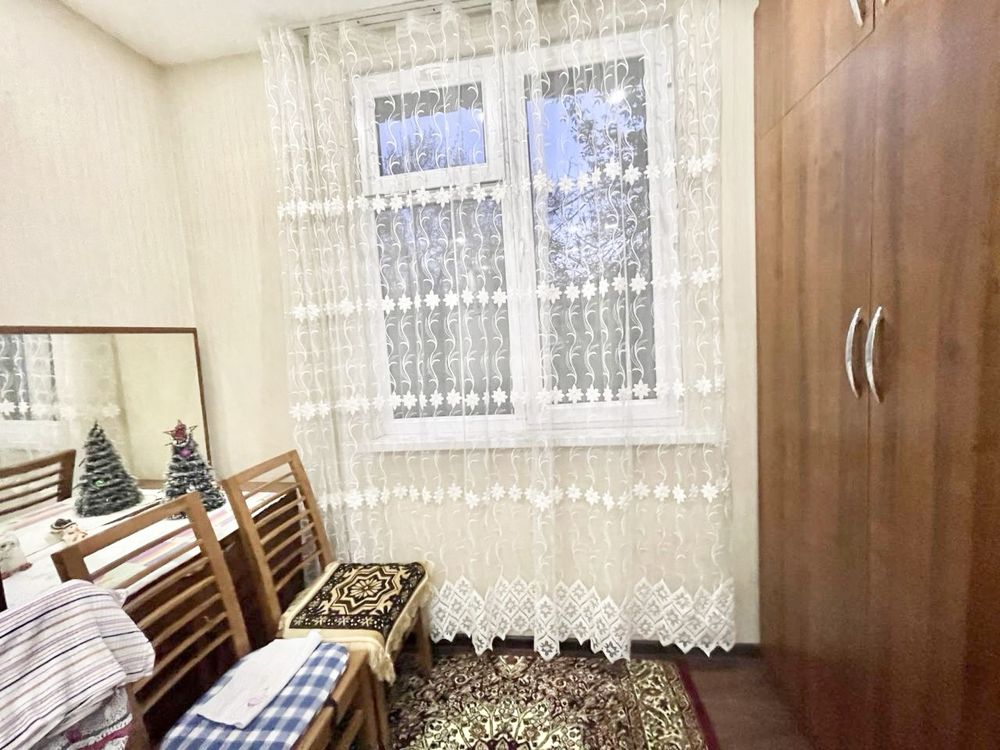 Продается 2 ком квартира метро Космонавтов  42 м.кв