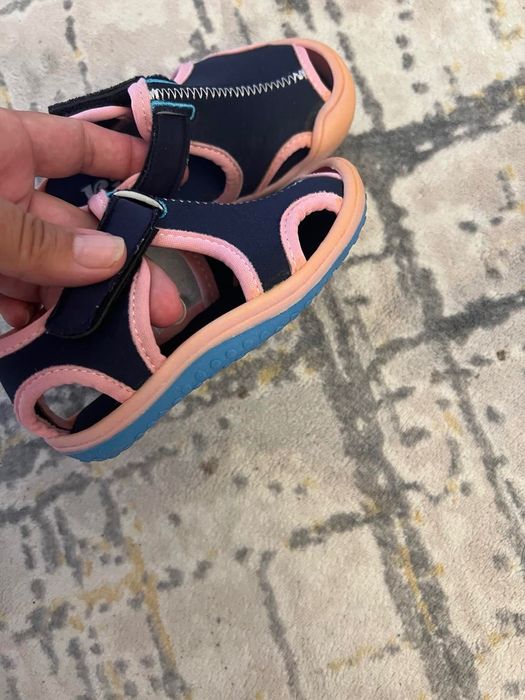 Лот Adidas/Ададас Маратонки и сандали