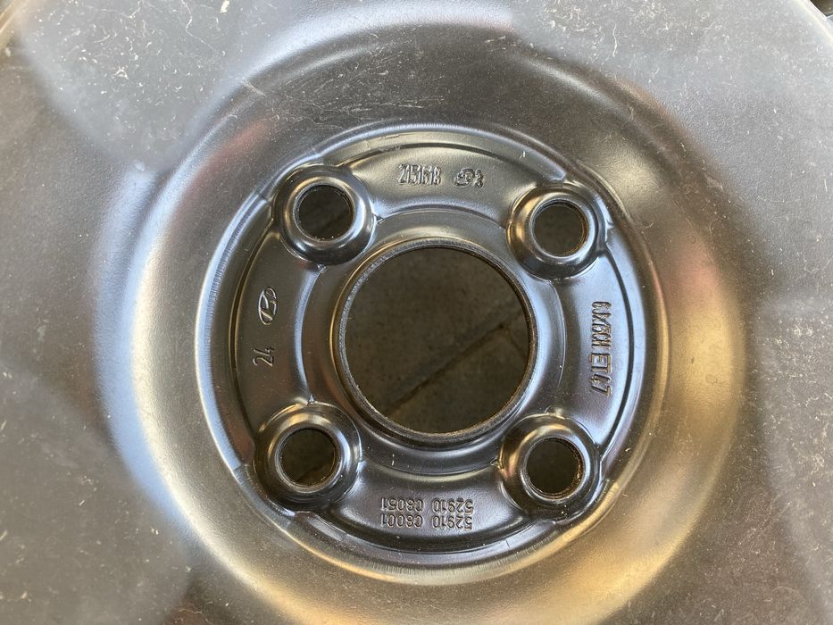 Set anvelope vara, jante de otel si capace originale hyundai bayon