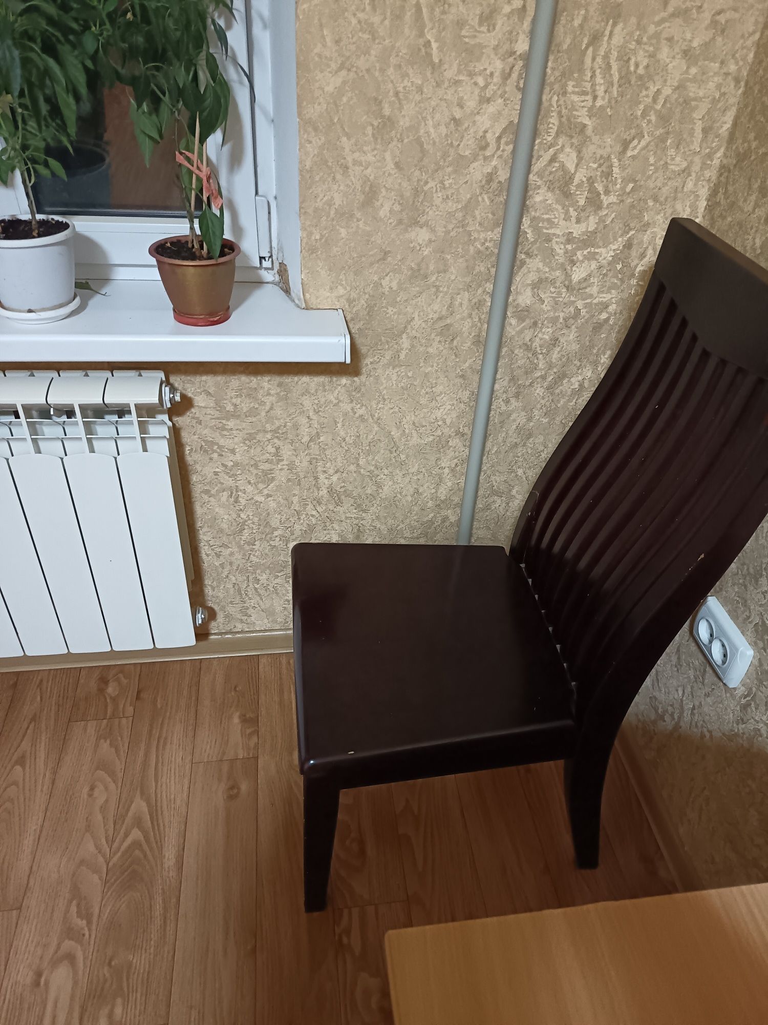 Продам стулья со спинкой