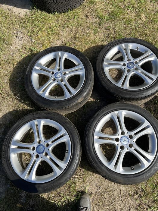 Vând jante mercedes R17