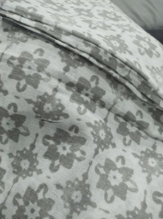 Продавам пликове   от памучен бархет