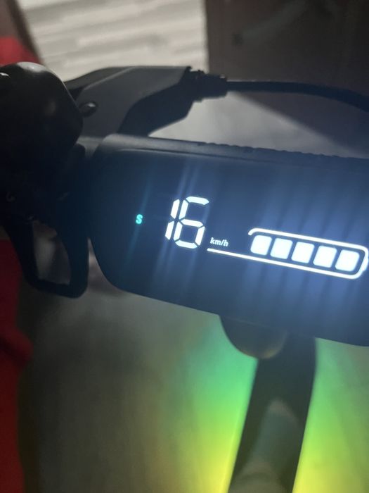 Vand trotineta electrica