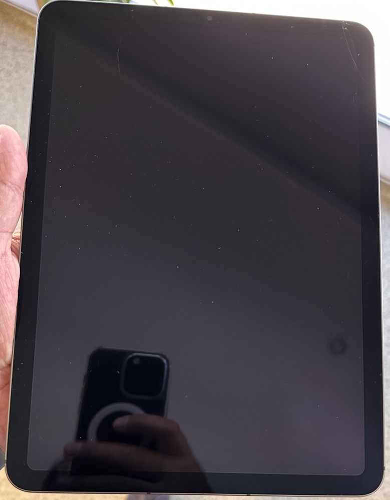 iPad Air 5 gen - A2589 - 2022 - recarosare / piese