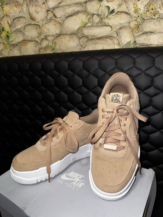 Adidasi Nike Air Force 1 Pixel Dama