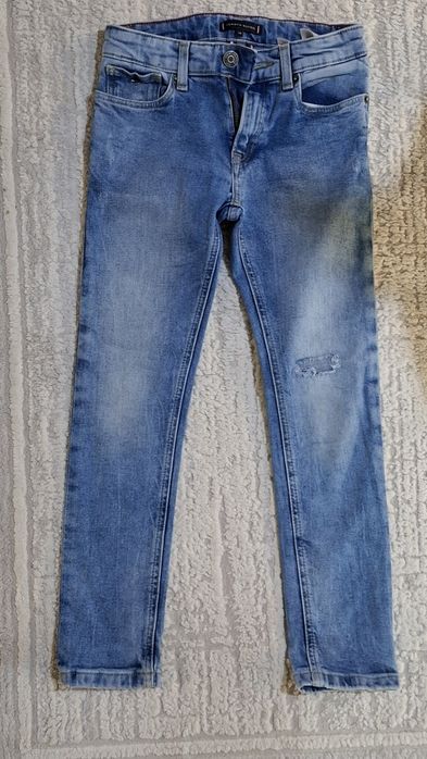 Tommy H jeans ca nou nr 128 pret 100 ron