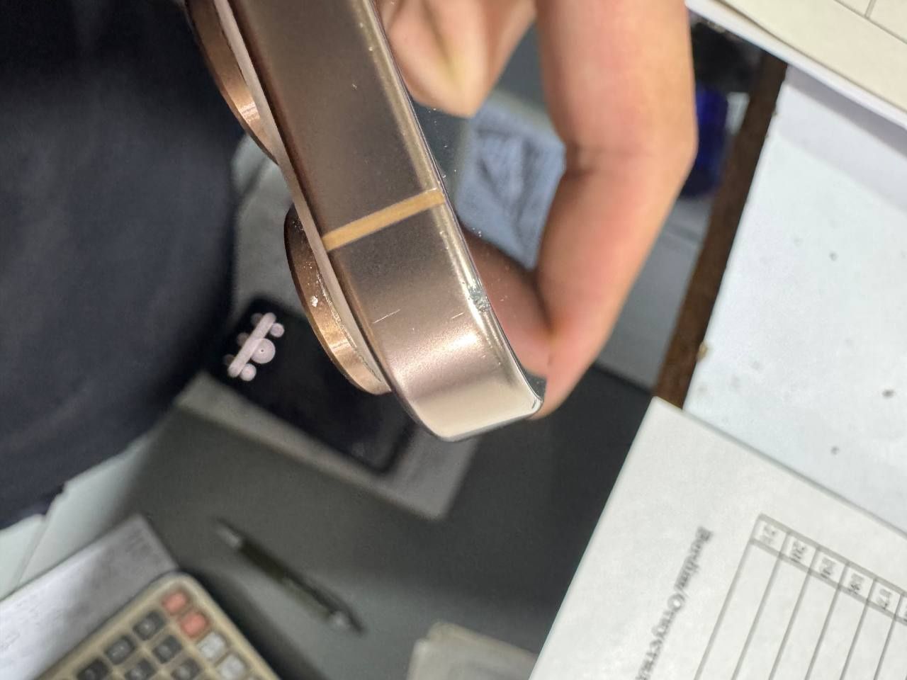 Iphone 16 pro max 256 gb gold