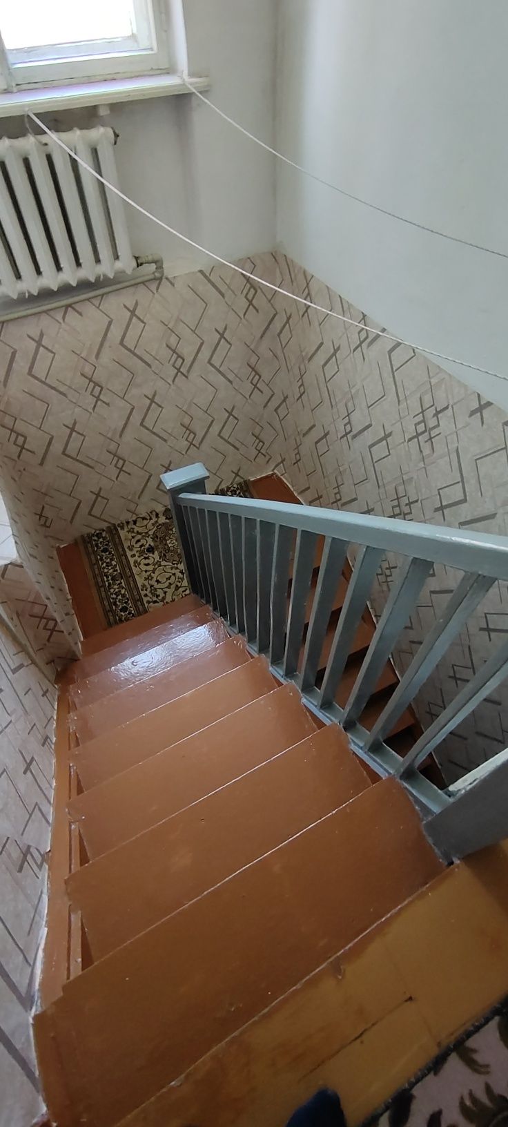 Продам 4 комн. квартиру