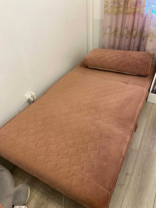 Canapea extensibila Mobexpert 2 locuri - stare impecabila, ca noua!