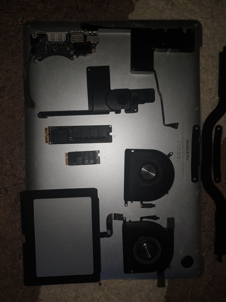 Componente Macbook Pro 15 2013 model A1398 EMC2674