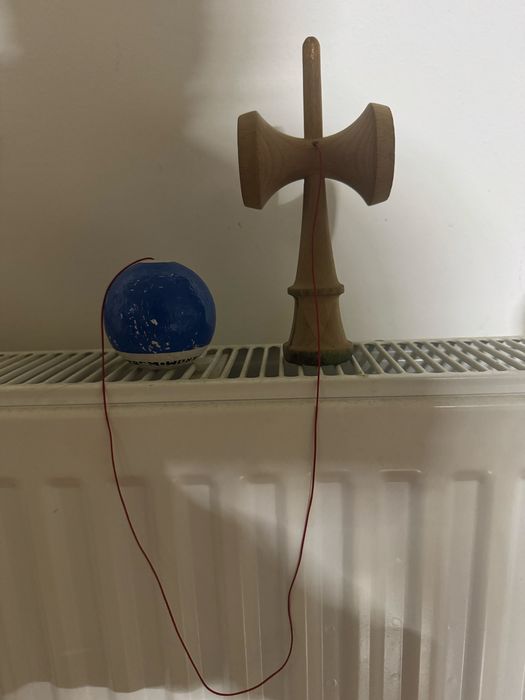 kendama krom pop blue sticky