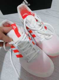 Adidasi ,Adidas de alergare