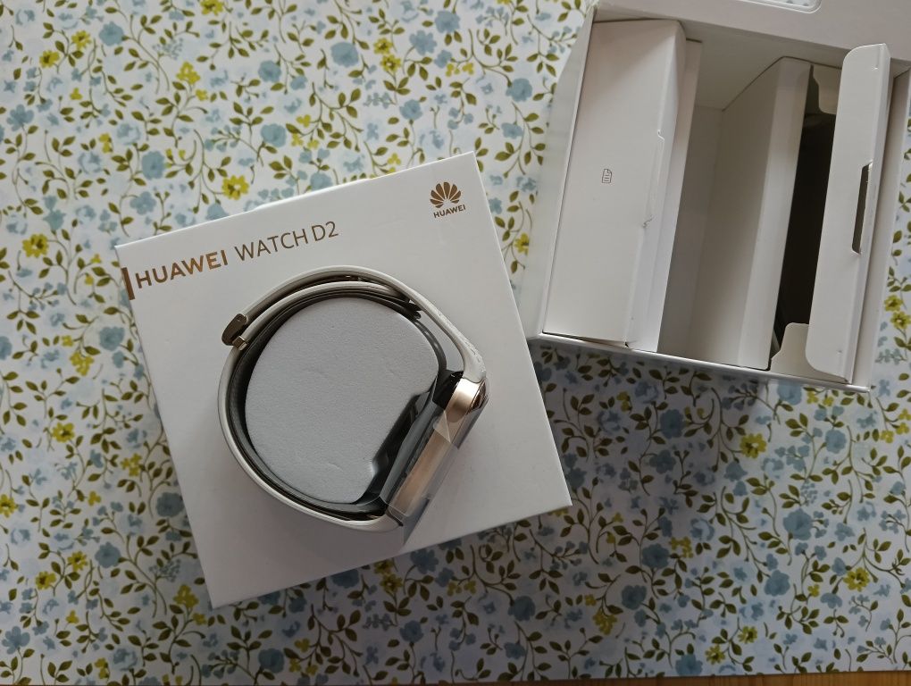 Смарт часовник Huawei Watch D2