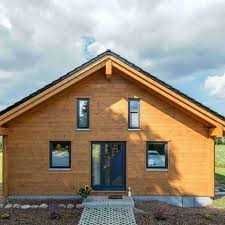 Cabane tip A la cheie, case modulare pe structura metalica