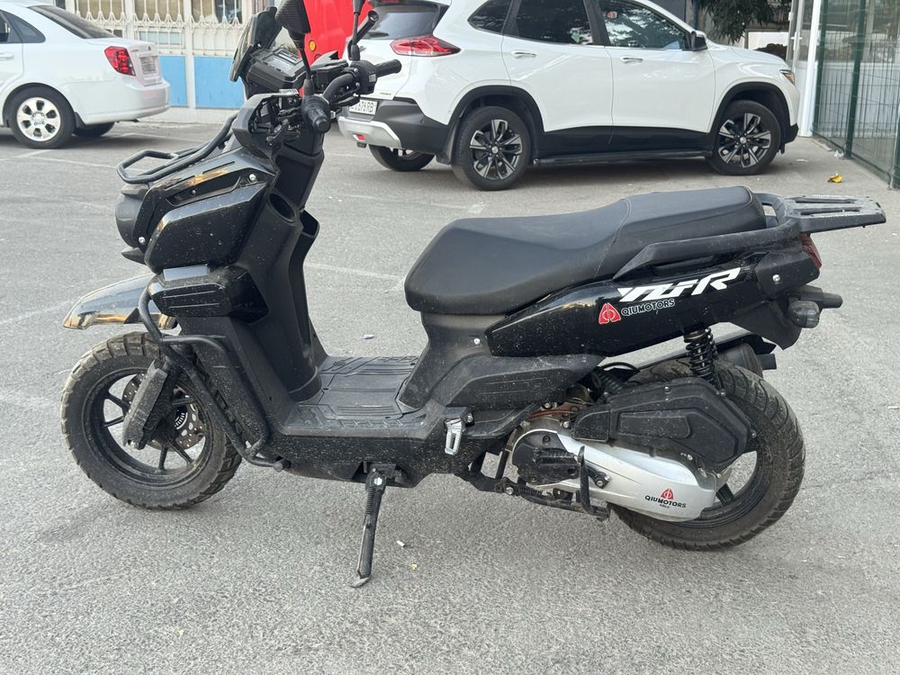 Продам скутор Tank  в хорошем состояние