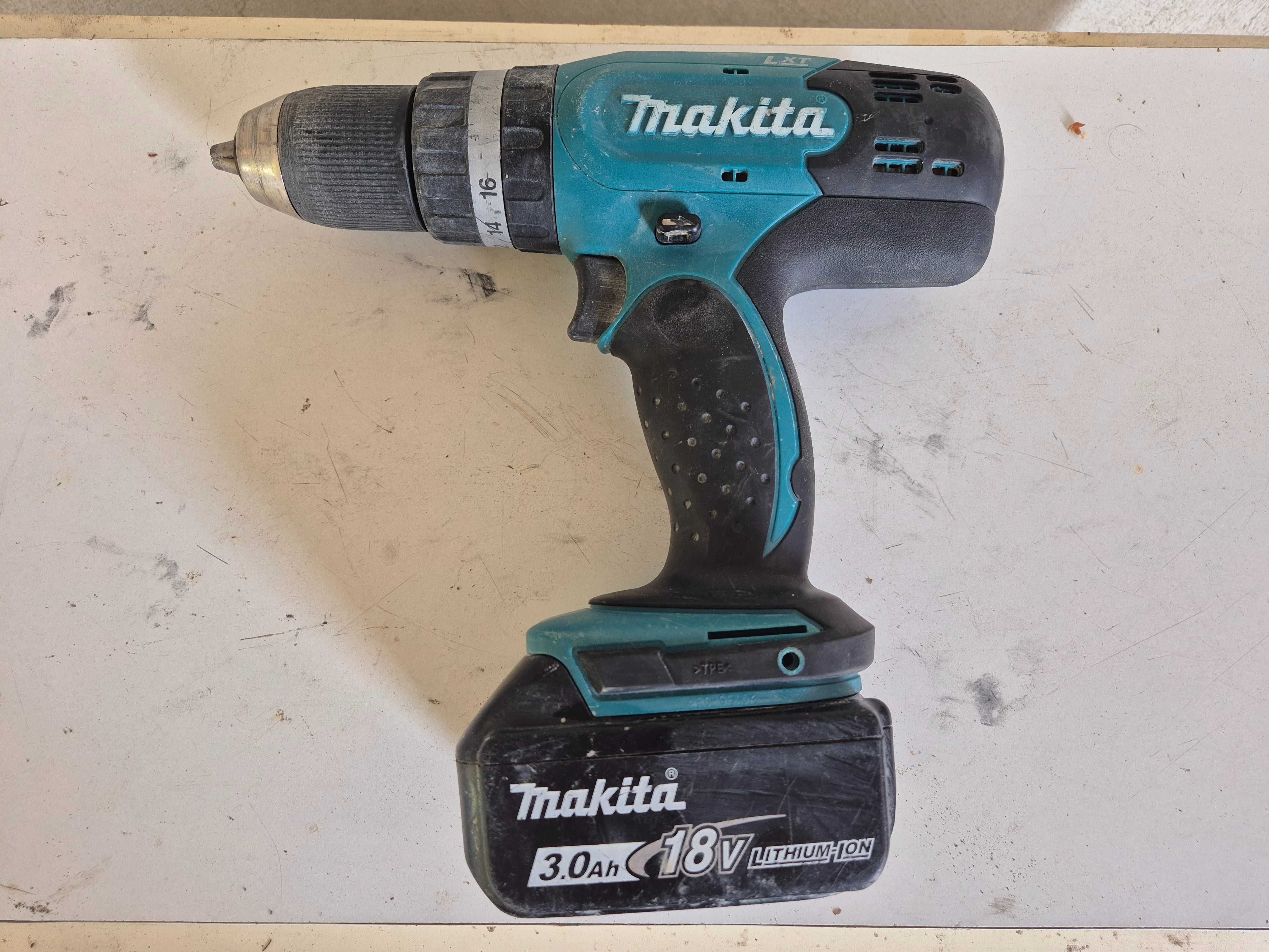Makita Акумулаторен ударен винтоверт LXT 18V, 3 Ah батерия, DHP453RFX8