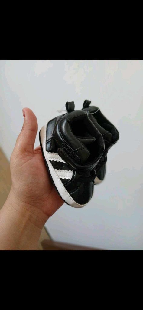 Adidași bebeluși predare personala
