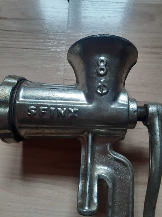 Машинка за мелене на месо, домати и други, Чехословакия