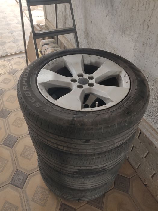 Шины 215/55/17 летние