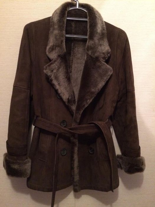 Продам дублёнку женскую натуральную