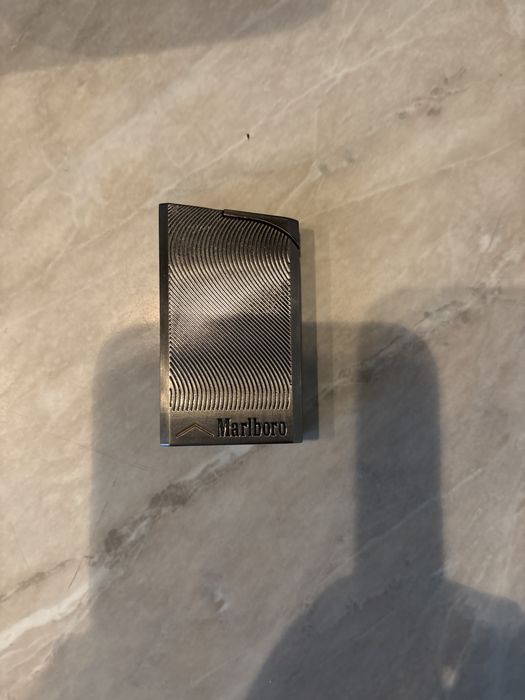 Продавам запалка