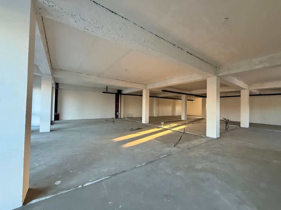 Продаётся Коммерческое Помещение 1350кв.м Вдоль Дороги Алмазарский