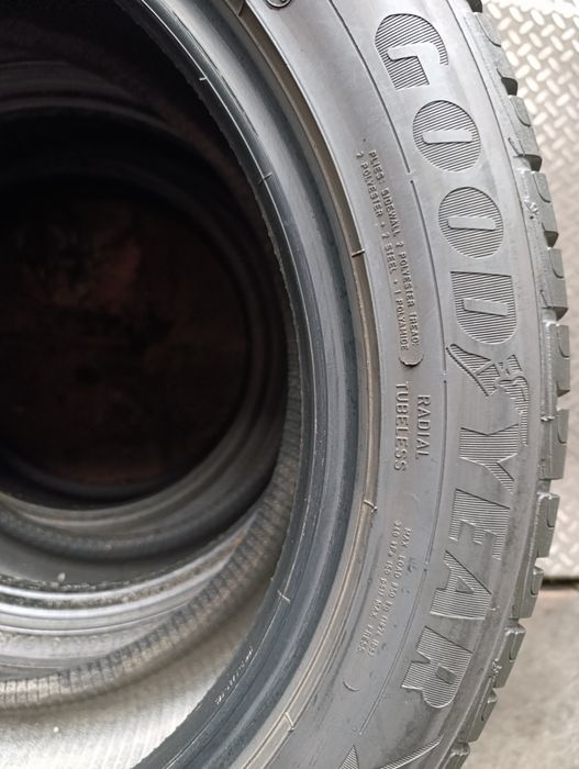 Anvelope de iarnă 225 55 18 Goodyear