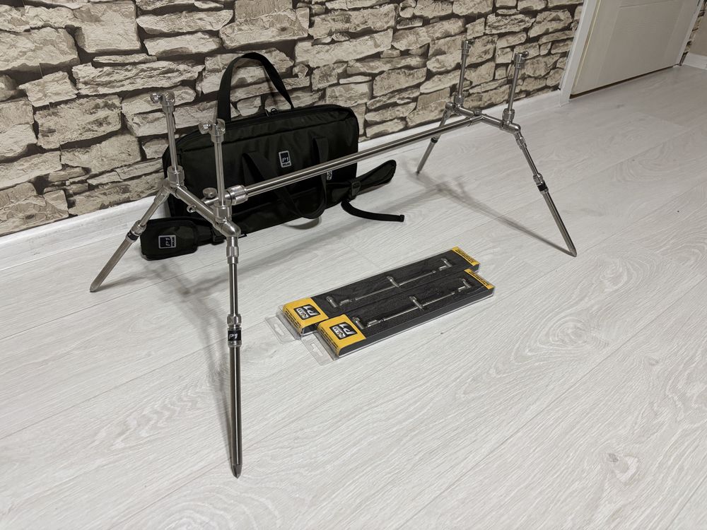 Solar P1 Worldwide Pod+3 rod buzz bars