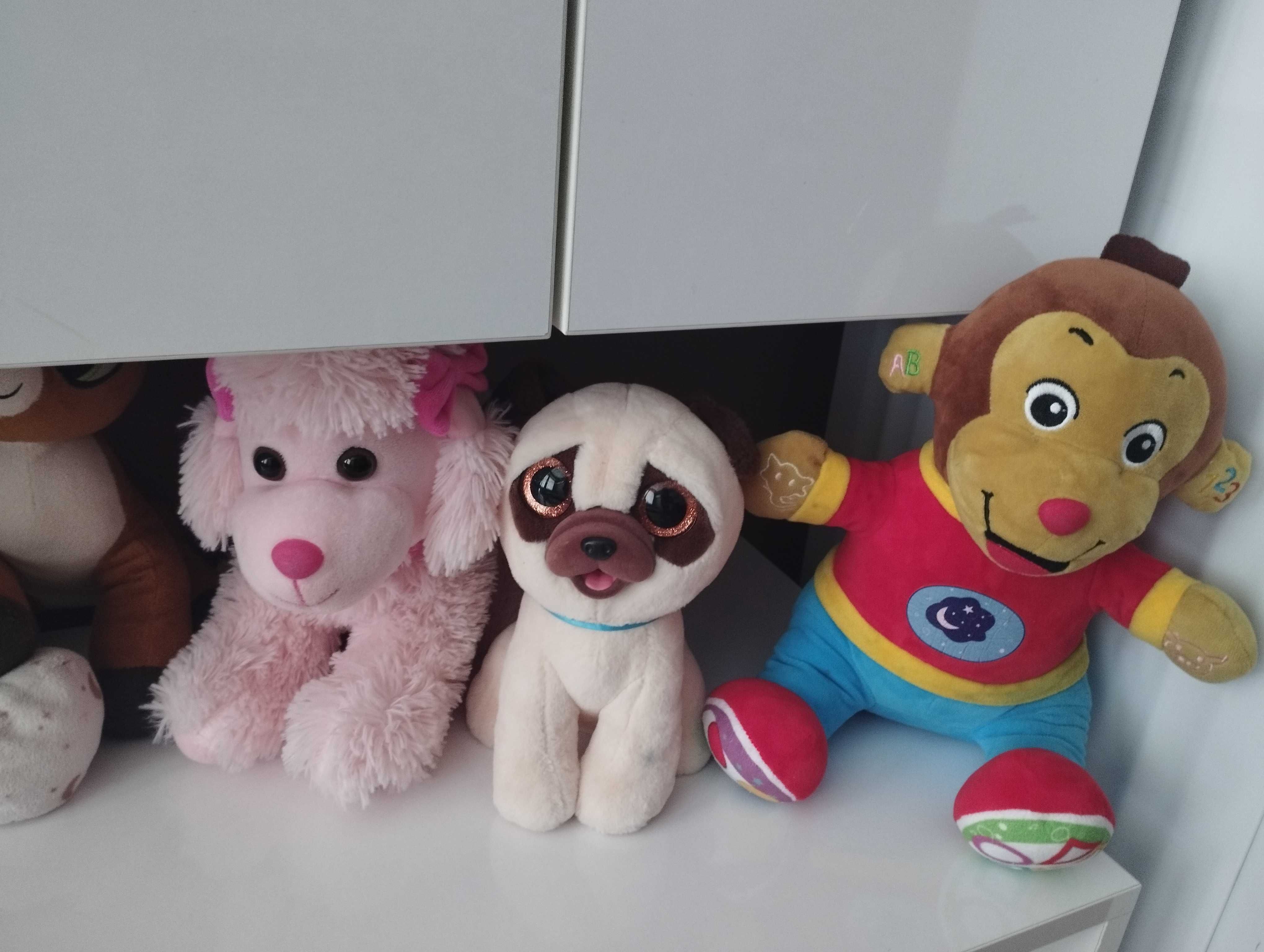 Плюшени и интерактивни играчки