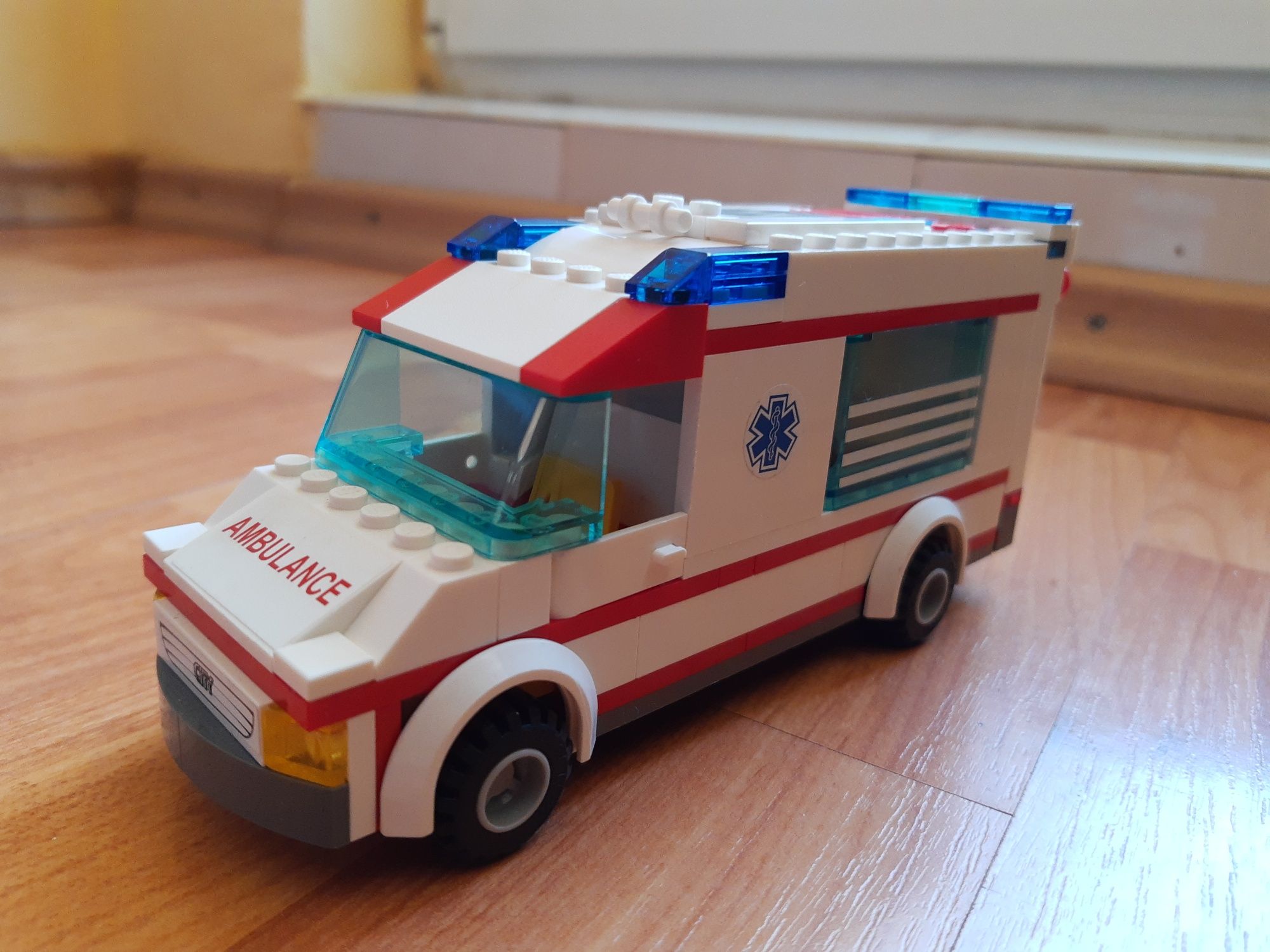 Ambulanta /LEGO 60012 , 8302 ,8304