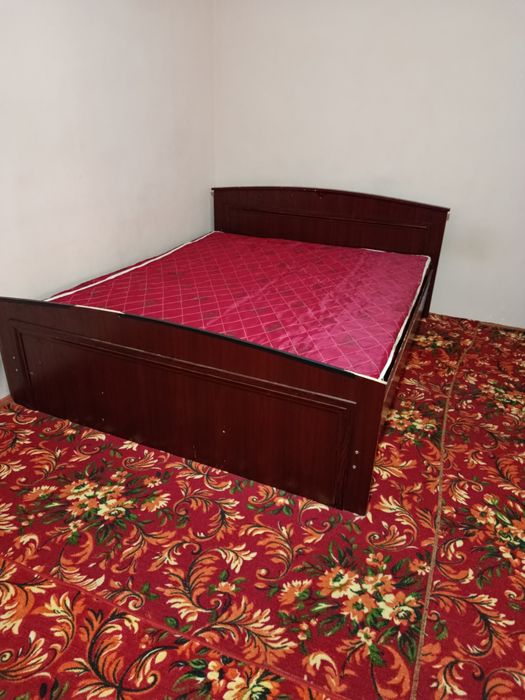 Двухспальный диван прочный