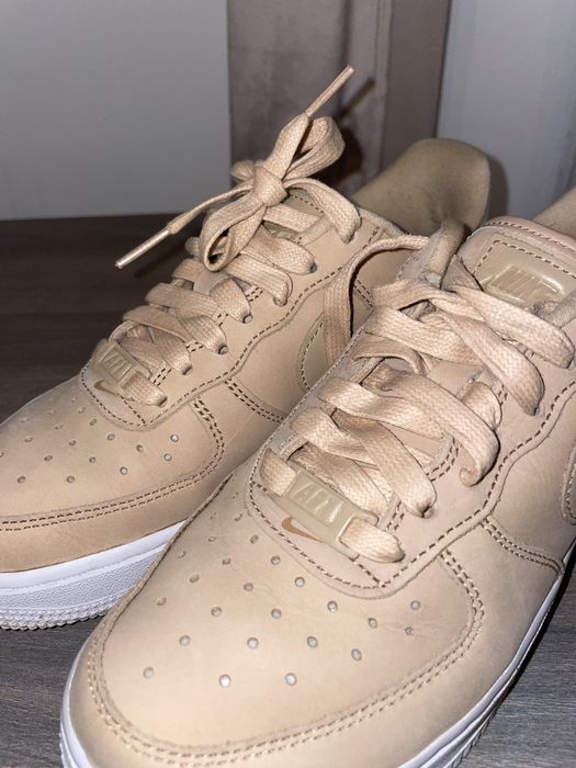 Vând Nike AirForce 1