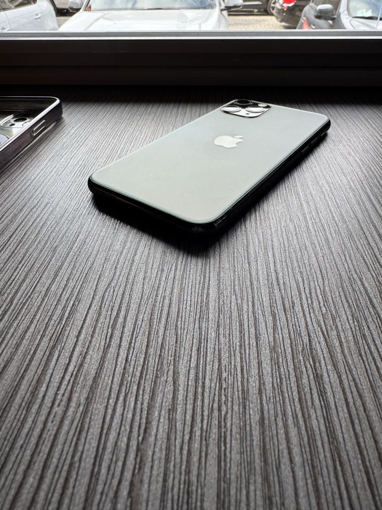 Apple Iphone 11 pro 86% battery