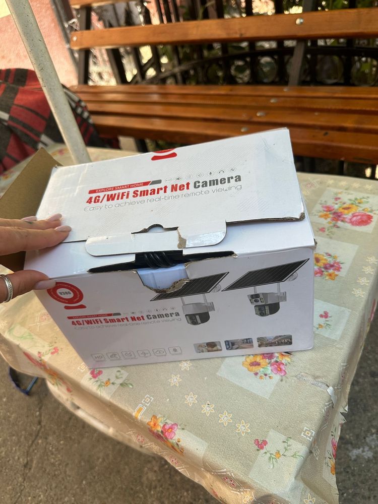 Vand camera supraveghere cu cartela si panou solar