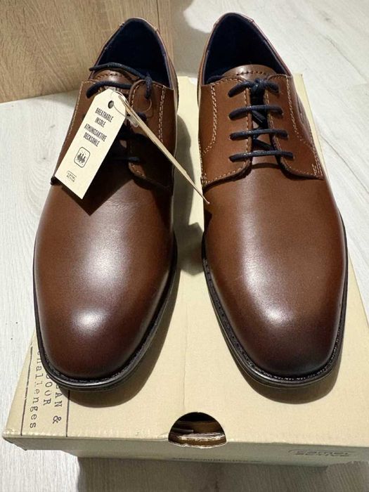 Кожени обувки Camel Active