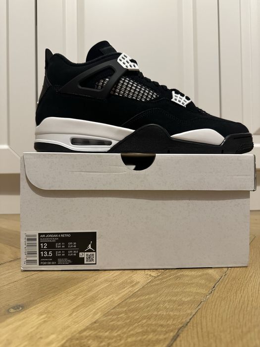 Air Jordan 4 White Thunder
