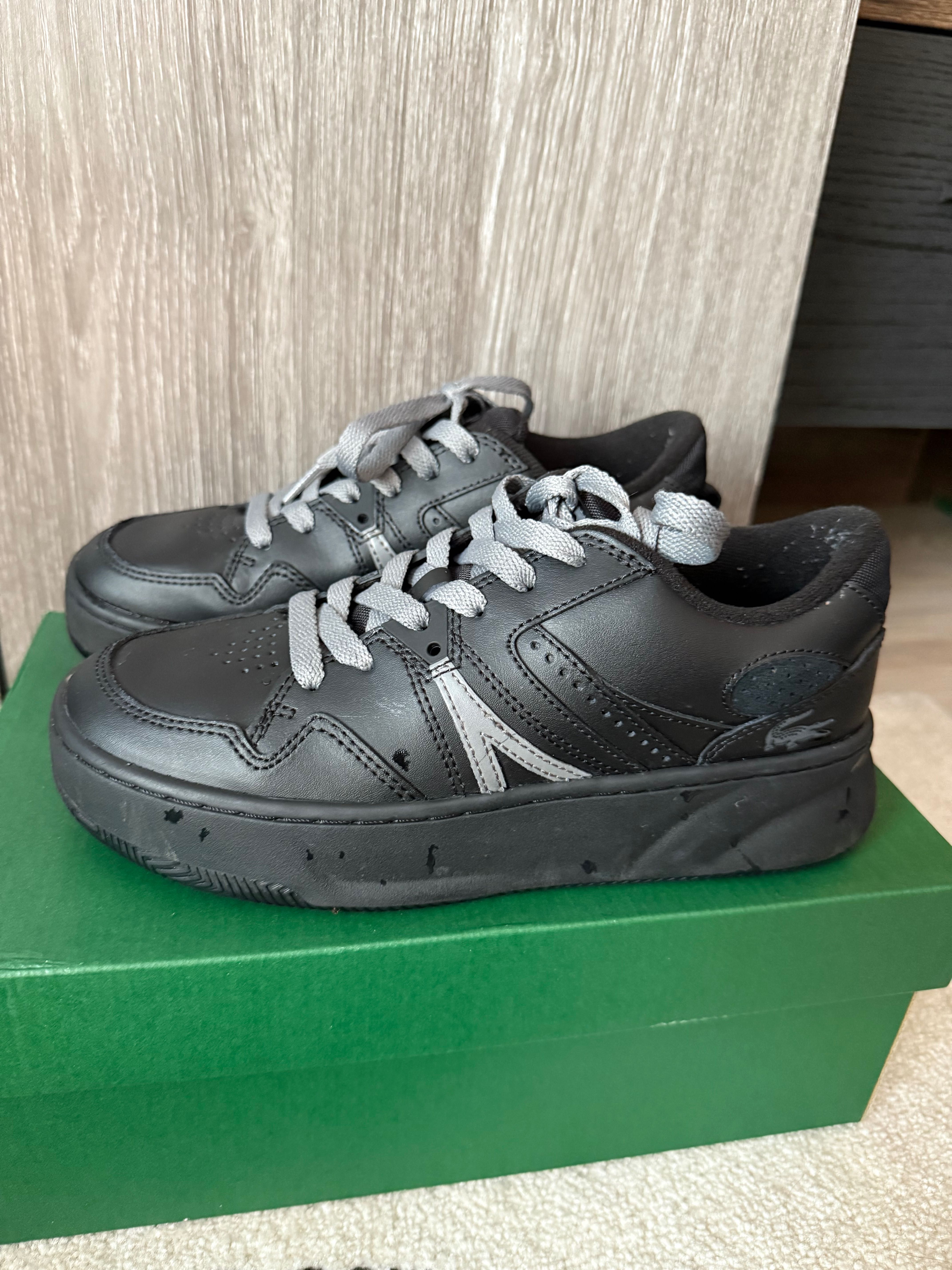 Маратонки Lacoste