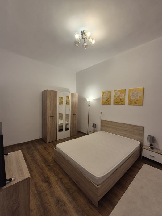 Închiriez garsoniera central