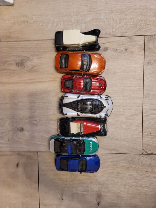 Mașinuțe din metal