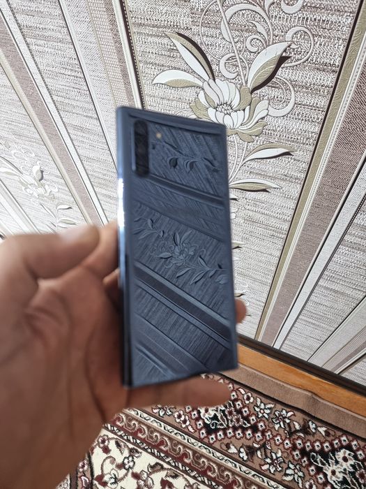 Срочно продам телефон Самсунг