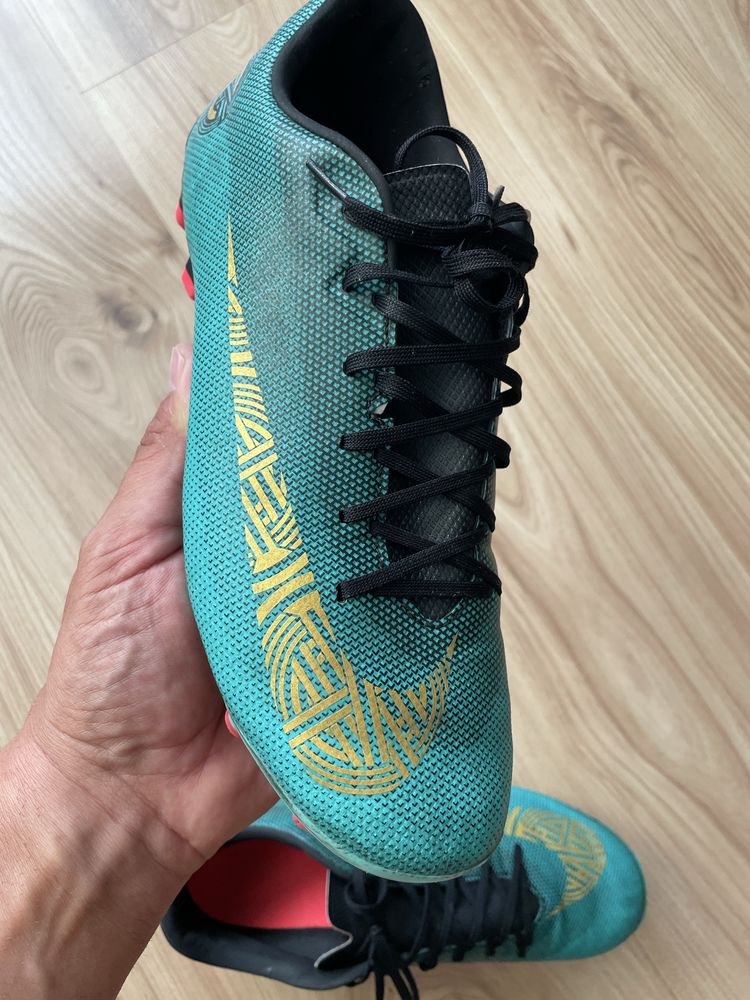 NIKE Mercurial CR7/футболни/обувки/бутонки 40,5размер